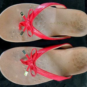 VIONIC Bella II Sandals